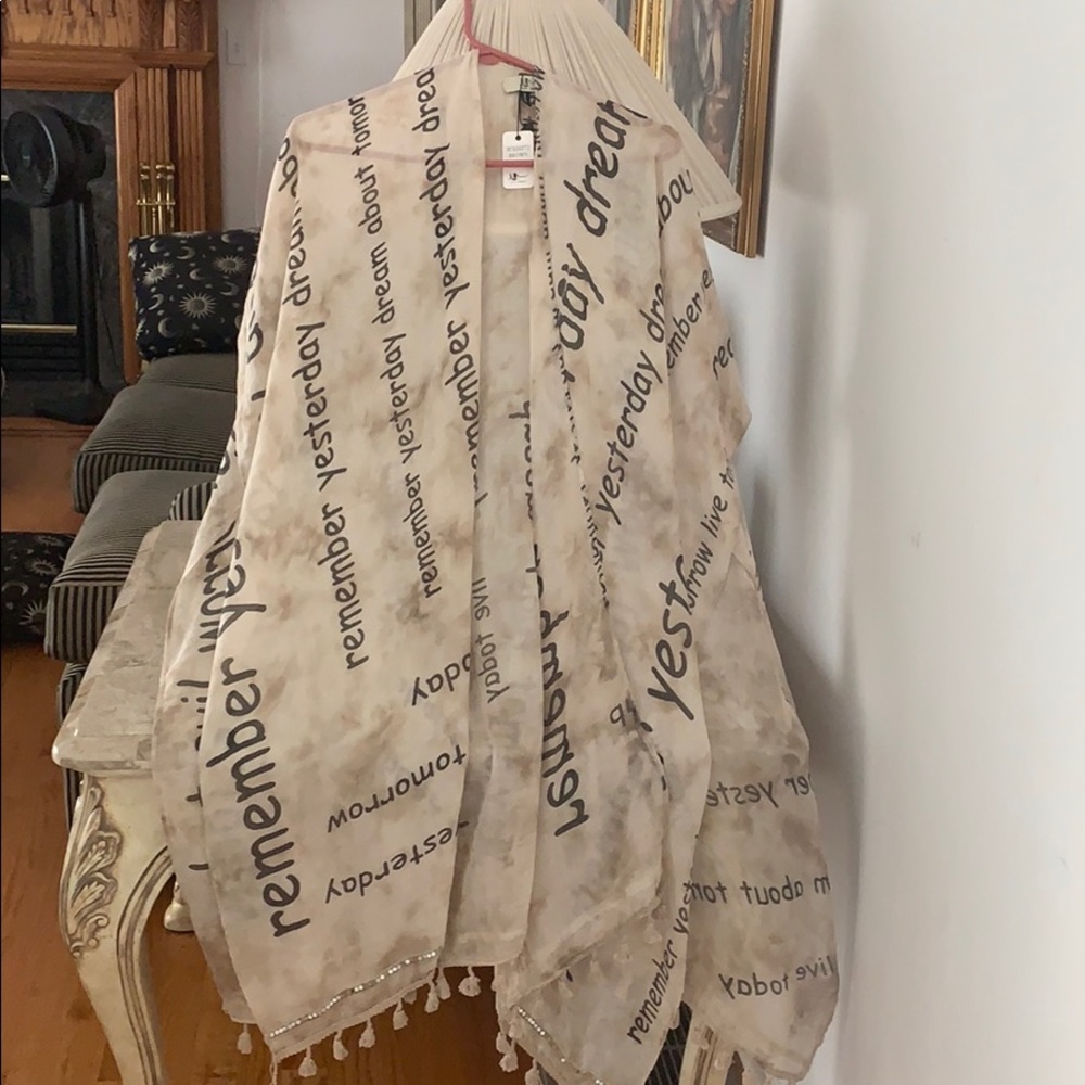 Tunic Scarf/wrap beige and brown writing